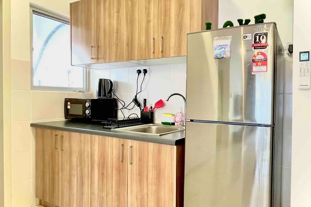 Alanis Suite Cozy 2Br @ Klia Sepang 0*,