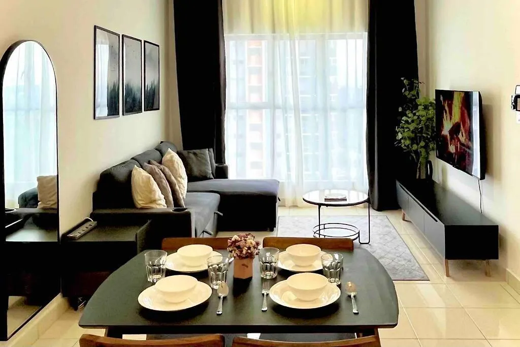 Alanis Suite Cozy 2Br @ Klia Sepang