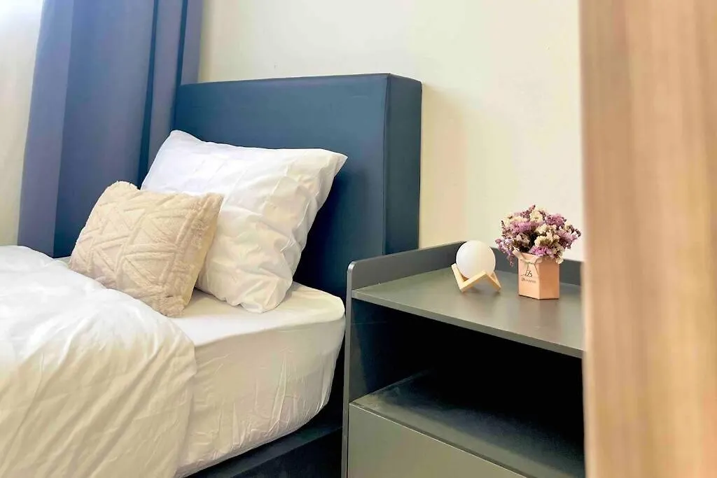 Apartment Alanis Suite Cozy 2Br @ Klia Sepang